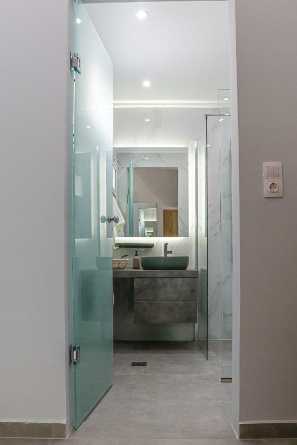 Terpsis Apartment